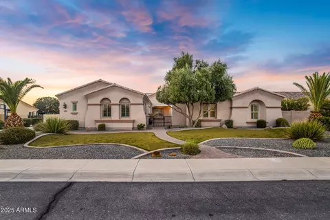 3076 E La Costa Dr, Gilbert, AZ 85298
