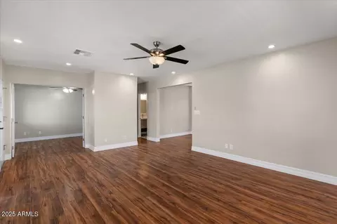 838 E Belmont Ave, Phoenix, AZ 85020 photo 9