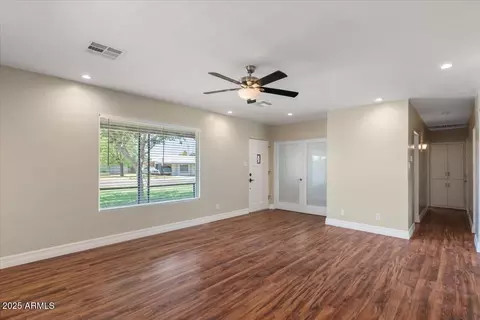838 E Belmont Ave, Phoenix, AZ 85020 photo 11