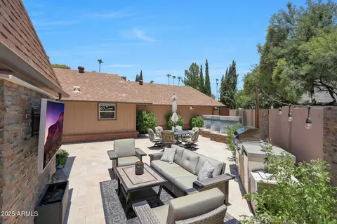 Exterior - 2101 E Pasadena Ave, Phoenix, AZ 85016 photo 1 of 6