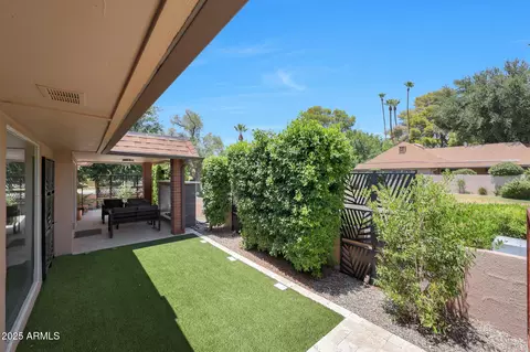 Exterior - 2101 E Pasadena Ave, Phoenix, AZ 85016 photo 4 of 6