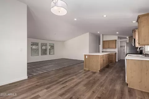18221 N 2nd Pl, Phoenix, AZ 85022 photo 9