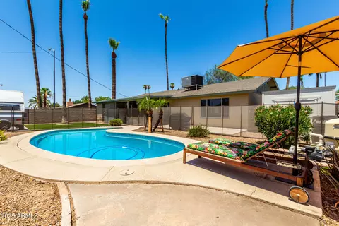 597 W Shannon St, Chandler, AZ 85225