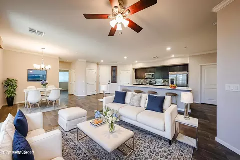 900 S Canal Dr #138, Chandler, AZ 85225