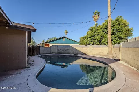 Exterior - 2337 E Riviera Dr, Tempe, AZ 85282 photo 4 of 5