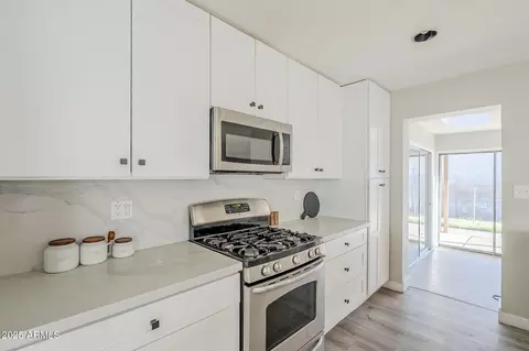 Kitchen - 2337 E Riviera Dr, Tempe, AZ 85282 photo 2 of 3
