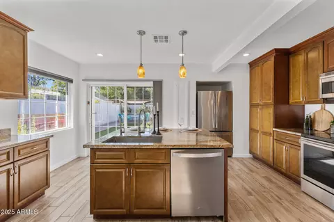 100 Encanto Dr, Tempe, AZ 85281 photo 22