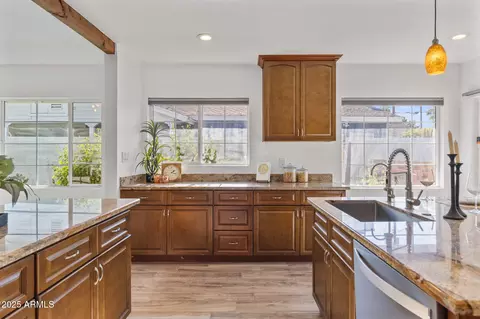 100 Encanto Dr, Tempe, AZ 85281 photo 21