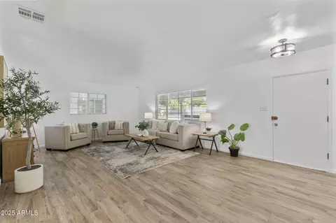 100 Encanto Dr, Tempe, AZ 85281 photo 15