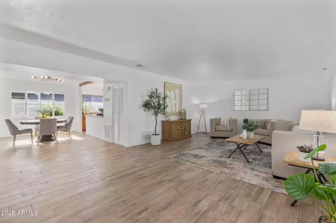 100 Encanto Dr, Tempe, AZ 85281 photo 14