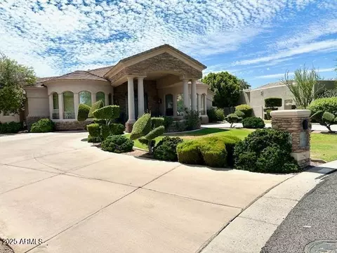 290 N Portland Ave, Gilbert, AZ 85234