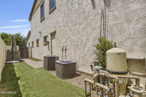 Exterior - 4292 E Morrison Ranch Pkwy, Gilbert, AZ 85296 photo 6 of 7