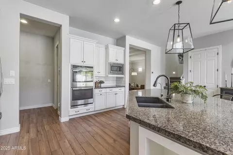 Kitchen - 4292 E Morrison Ranch Pkwy, Gilbert, AZ 85296 photo 3 of 4