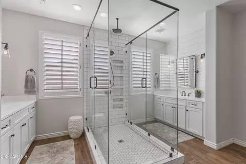 Bath - 4292 E Morrison Ranch Pkwy, Gilbert, AZ 85296 photo 4 of 7