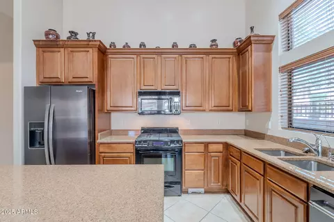 7232 E Nance St, Mesa, AZ 85207 photo 3