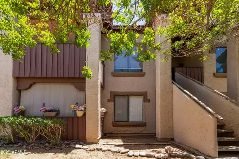 3102 E Clarendon Ave #209, Phoenix, AZ 85016