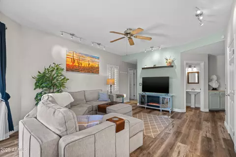 8534 W Caribbean Ln, Peoria, AZ 85381