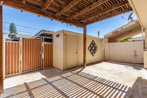 Exterior - 4628 N 19th Ave, Phoenix, AZ 85015 photo 2 of 5