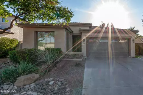 7172 S Sinova Ct, Gilbert, AZ 85298