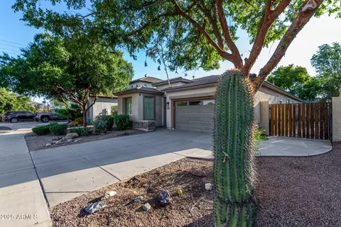 Exterior - 7172 S Sinova Ct, Gilbert, AZ 85298 photo 2 of 9