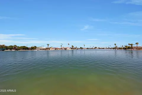 13853 N Buccaneer Way, Sun City, AZ 85351