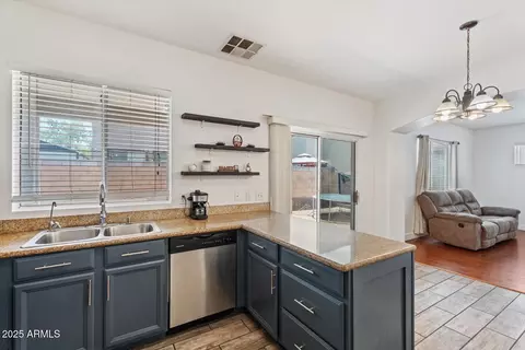 3905 W Irwin Ave, Phoenix, AZ 85041 photo 10