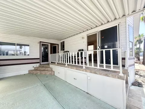 202 S Nightdigger Dr, Apache Junction, AZ 85119 photo 4
