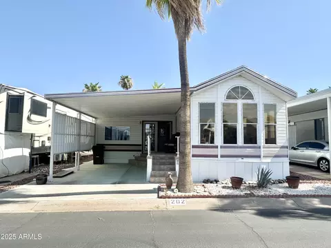 202 S Nightdigger Dr, Apache Junction, AZ 85119