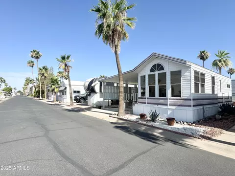 202 S Nightdigger Dr, Apache Junction, AZ 85119 photo 3