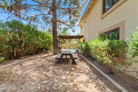 Exterior - 3625 E Rosemonte Dr, Phoenix, AZ 85050 photo 5 of 5