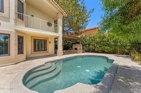 Exterior - 3625 E Rosemonte Dr, Phoenix, AZ 85050 photo 2 of 5