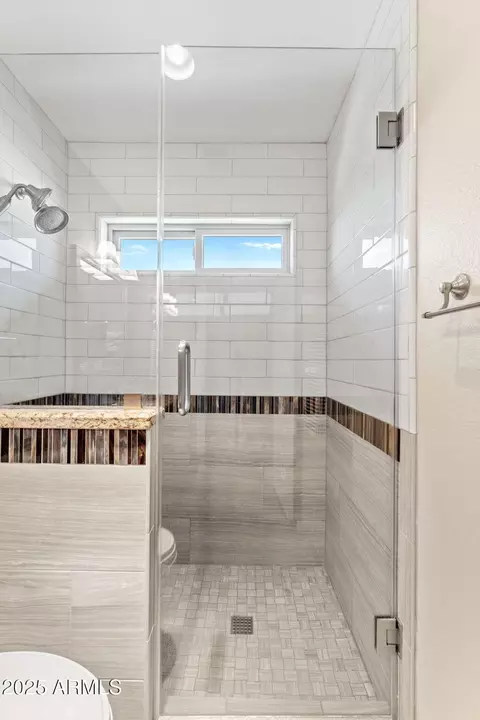 Bath - 3625 E Rosemonte Dr, Phoenix, AZ 85050 photo 5 of 5