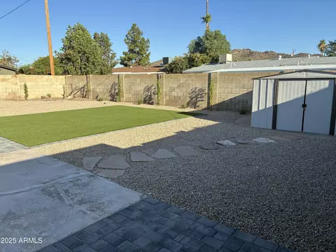 Exterior - 2249 E Hillery Dr, Phoenix, AZ 85022 photo 11 of 11