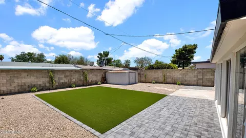 Exterior - 2249 E Hillery Dr, Phoenix, AZ 85022 photo 10 of 11