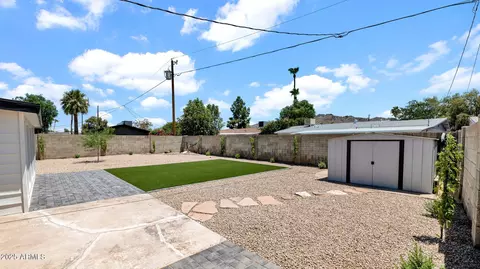Exterior - 2249 E Hillery Dr, Phoenix, AZ 85022 photo 4 of 11