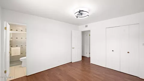 Bedroom - 2249 E Hillery Dr, Phoenix, AZ 85022 photo 4 of 5
