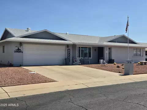 9710 W Branding Iron Dr, Sun City, AZ 85351