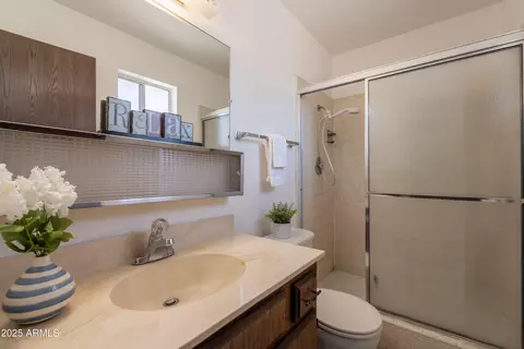 Bath - 1312 Emerald Ave, Mesa, AZ 85204 photo 1 of 2