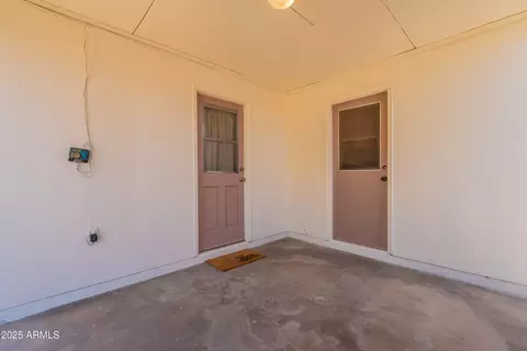 Exterior - 1312 Emerald Ave, Mesa, AZ 85204 photo 4 of 7