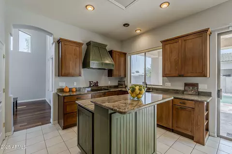 Kitchen - 1895 E Dava Dr, Tempe, AZ 85283 photo 2 of 5