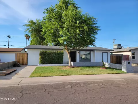 2222 W Hartford Ave, Phoenix, AZ 85023
