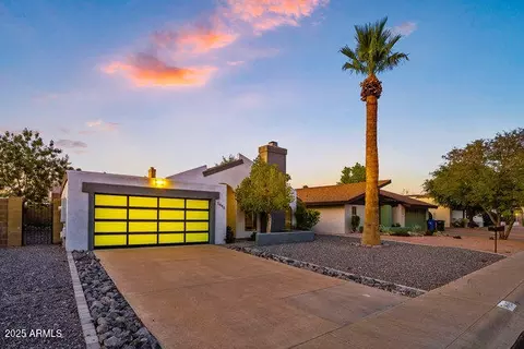 Exterior - 5446 E Cambridge Ave, Phoenix, AZ 85008 photo 9 of 10