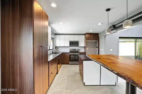 Kitchen - 5446 E Cambridge Ave, Phoenix, AZ 85008 photo 4 of 7