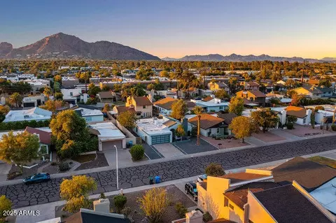 View/Area - 5446 E Cambridge Ave, Phoenix, AZ 85008 photo 6 of 8