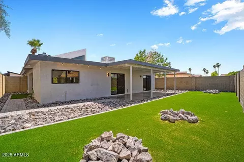 Exterior - 5446 E Cambridge Ave, Phoenix, AZ 85008 photo 7 of 10