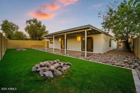 Exterior - 5446 E Cambridge Ave, Phoenix, AZ 85008 photo 4 of 10