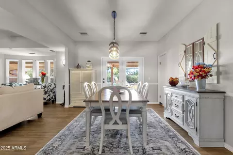 Dining - 4617 E Grove Cir, Mesa, AZ 85206 photo 2 of 3