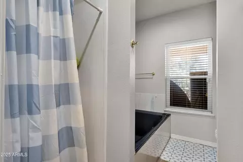 Bath - 4617 E Grove Cir, Mesa, AZ 85206 photo 3 of 4