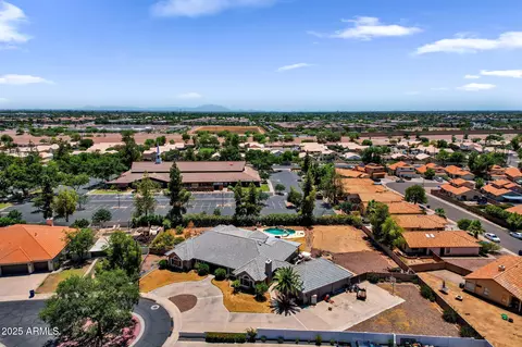 View/Area - 4617 E Grove Cir, Mesa, AZ 85206 photo 3 of 10