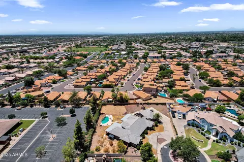 View/Area - 4617 E Grove Cir, Mesa, AZ 85206 photo 9 of 10